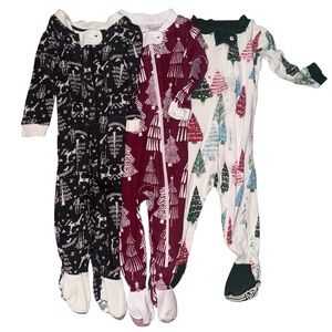 Burt’s Bees Baby Festive Footie Zip Pajama Set Black, Red, White - 3-6 month